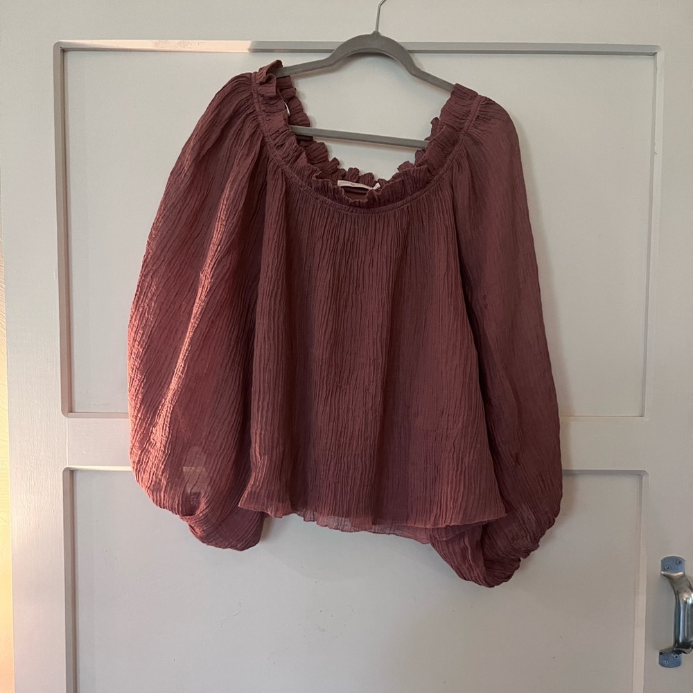 Tory Burch off the shoulder gauzy blouse. Size am. Mauve